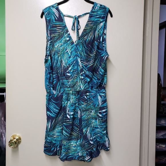 George One Piece Shorts  Jumpsuit With Leaf Pattern - Picture 1 of 7